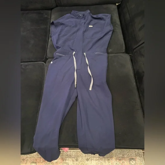 Figs Scrub Jumpsuit - Picture 3 of 5